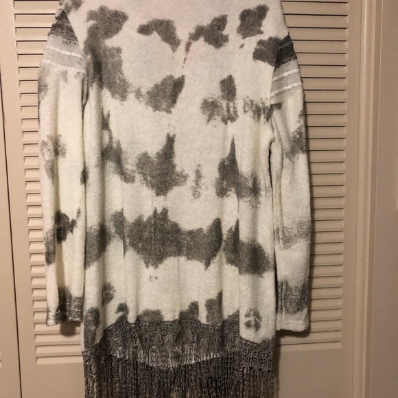 Simply Couture NWT Ladies Cardigan Sweater/Duster in Size Medium. Gray/White - Picture 4 of 15